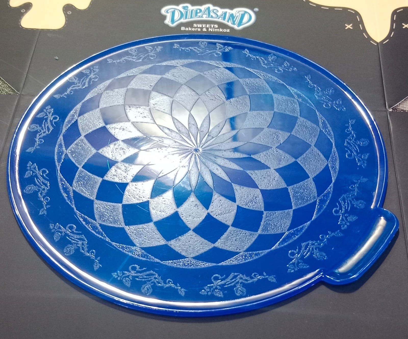Cake Plate — design 1